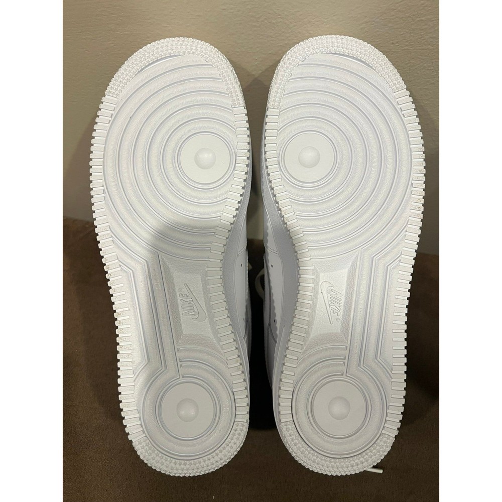 Nike Air Force 1 Mens size 7.5 White Low - Picture 7 of 9